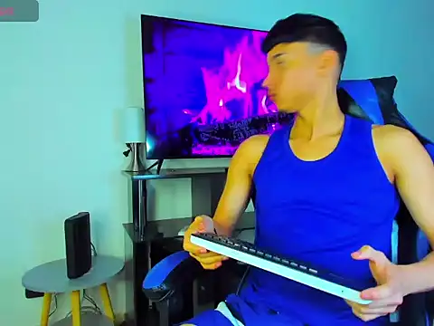 Lyam Russo online show from 03-23-26, 08:40