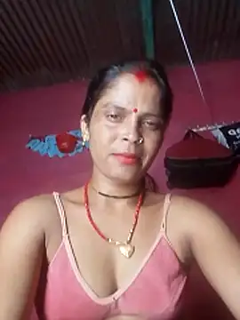 Snapshot of Hot_bh87 chatting on 05-20-26, 04:35 Hot bh87 online show from 05-20-26, 04:35