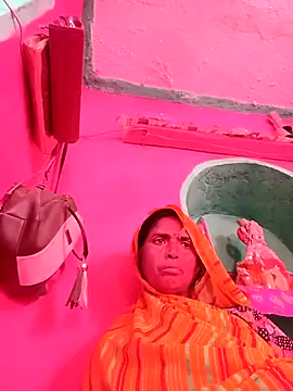 Hot re83 online show from 03-08-26, 02:04