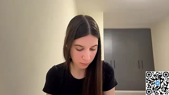 Snapshot of NiaWelchel chatting on 03-06-26, 10:45 NiaWelchel online show from 03-06-26, 10:45