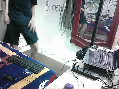 Snapshot of AntonBoyToy chatting on 07-17-26, 01:56 AntonBoyToy online show from 07-17-26, 01:56