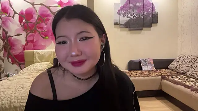 MaeRaads online show from 04-25-26, 10:40