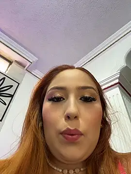 Kiarhatrixie1 online show from 06-23-26, 06:06