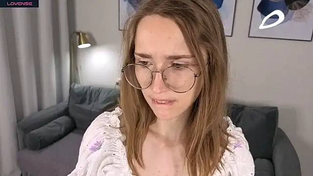 AshleyyJones online show from 05-19-26, 02:45