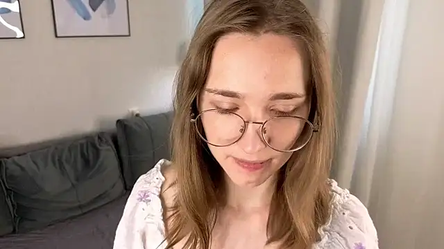 AshleyyJones online show from 06-06-26, 02:11