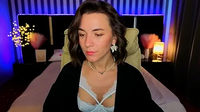 GracefulMichelle online show from 04-12-26, 08:08