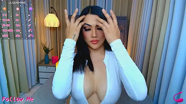 Laureen Hilton online show from 04-13-26, 03:17