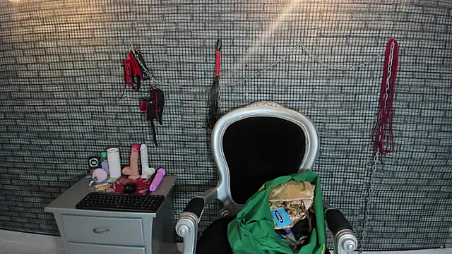 hillary bigbutt online show from 04-05-26, 03:42