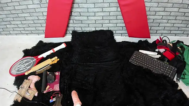hillary bigbutt online show from 05-31-26, 06:09