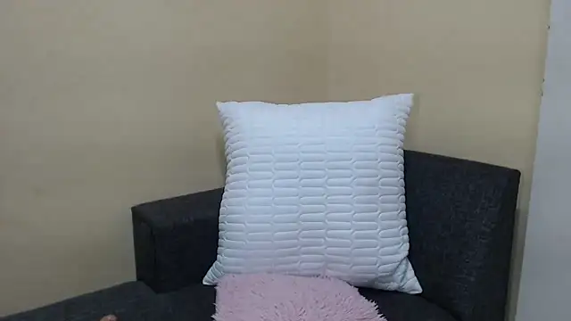 HornyLilHoney online show from 04-18-26, 07:18