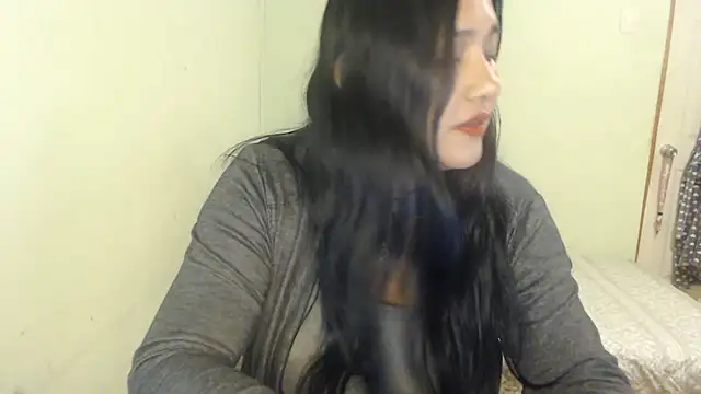 Snapshot of SexyGalletita chatting on 07-15-26, 04:07 SexyGalletita online show from 07-15-26, 04:07