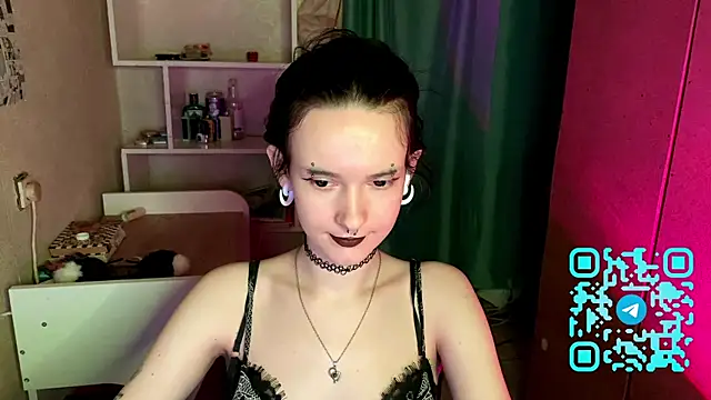 MabelDefina online show from 04-26-26, 11:41