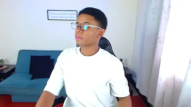 liiam3 online show from 03-06-26, 08:49