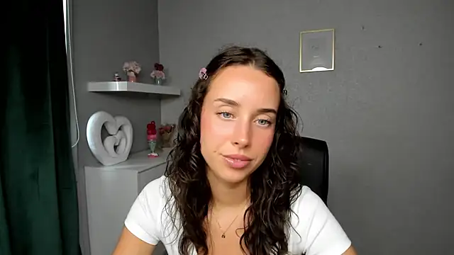 AdeleSolo online show from 06-26-26, 10:19