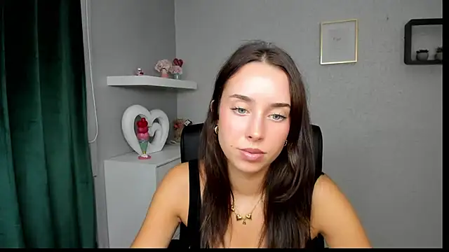 AdeleSolo online show from 07-16-26, 05:35