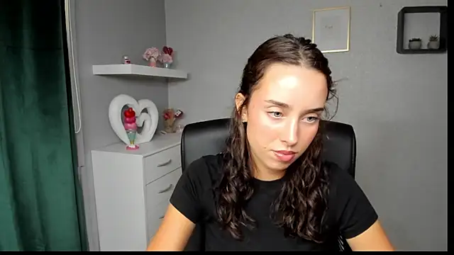 AdeleSolo online show from 07-20-26, 12:29