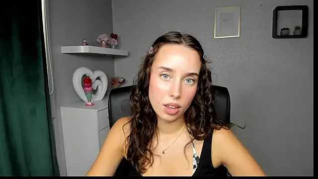 AdeleSolo online show from 07-22-26, 12:52