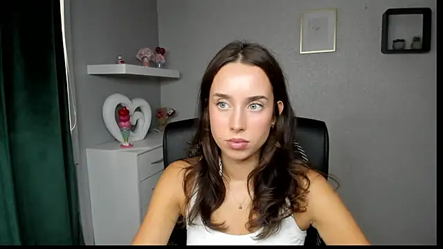AdeleSolo online show from 07-24-26, 12:36