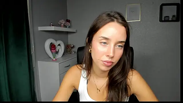AdeleSolo online show from 07-25-26, 06:44