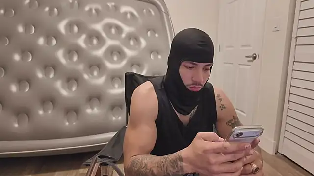 Alejandrosolerxxx online show from 03-08-26, 05:33