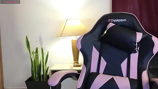 Snapshot of nath1_ chatting on 03-09-26, 04:27 nath1 online show from 03-09-26, 04:27