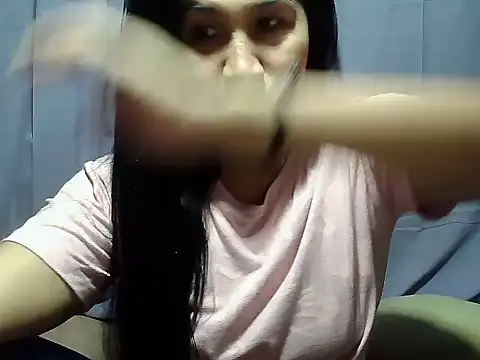 Snapshot of Sh1nbae22 chatting on 06-19-26, 11:14 Sh1nbae22 online show from 06-19-26, 11:14