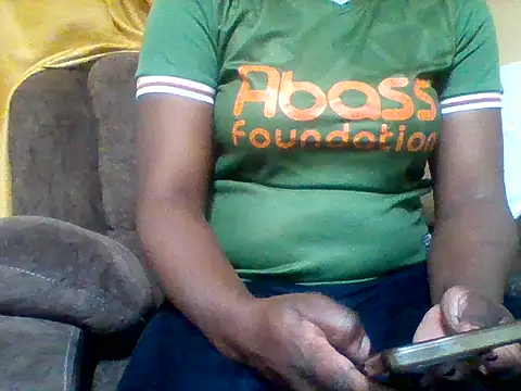 Snapshot of zee66658 chatting on 04-30-26, 02:40 zee66658 online show from 04-30-26, 02:40