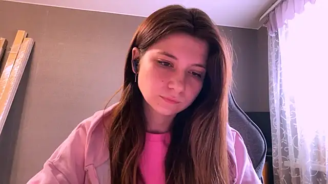 LunnaBliss online show from 04-14-26, 12:44