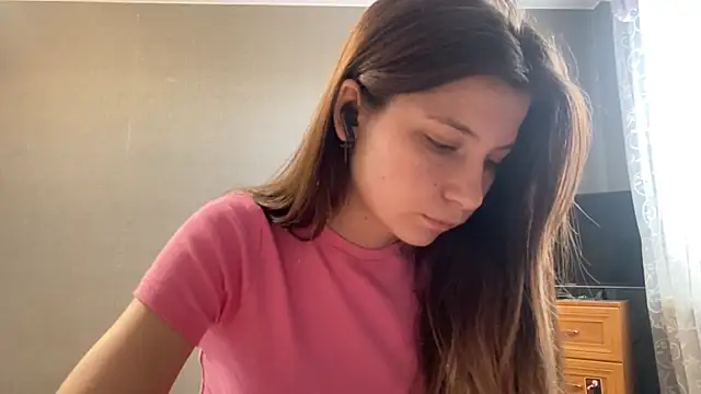 LunnaBliss online show from 04-25-26, 11:35