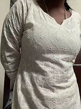 meenu cuties online show from 03-19-26, 01:15