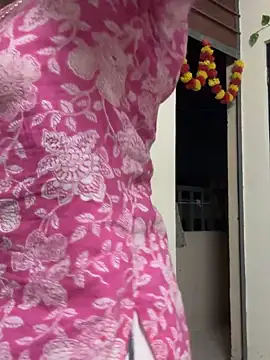 meenu cuties online show from 04-20-26, 04:21