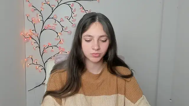 KissMeJulia online show from 03-20-26, 06:18