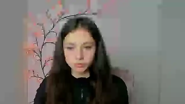 KissMeJulia online show from 04-25-26, 05:43