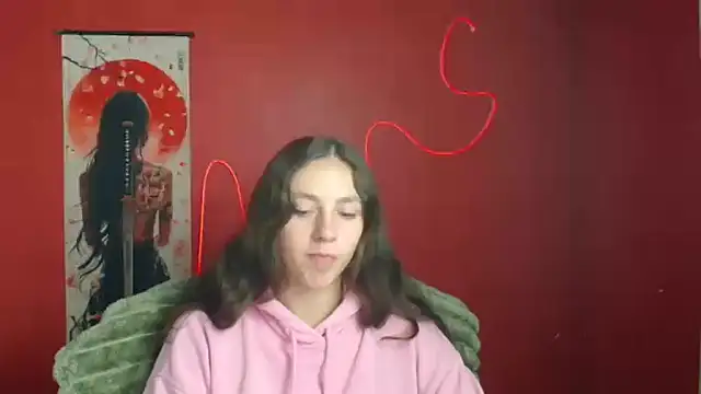 KissMeJulia online show from 05-16-26, 05:26