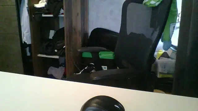 Snapshot of Geileboef28 chatting on 03-07-26, 03:53 Geileboef28 online show from 03-07-26, 03:53