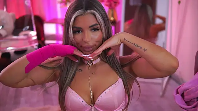 CrisstyBlair online show from 04-24-26, 09:12