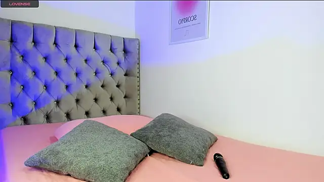 eva cutee  online show from 03-24-26, 08:25