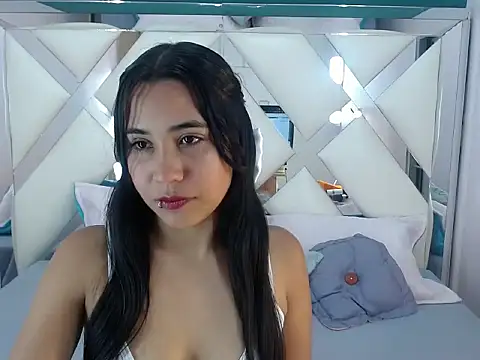 Kate Hewson online show from 03-10-26, 12:37