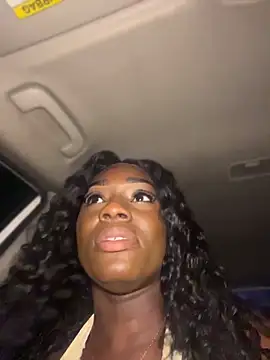 ZarahFerreira online show from 04-25-26, 11:57