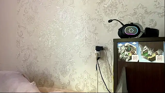 aera elese online show from 04-27-26, 11:41