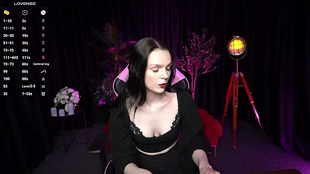 Wild Alice me online show from 03-26-26, 04:12