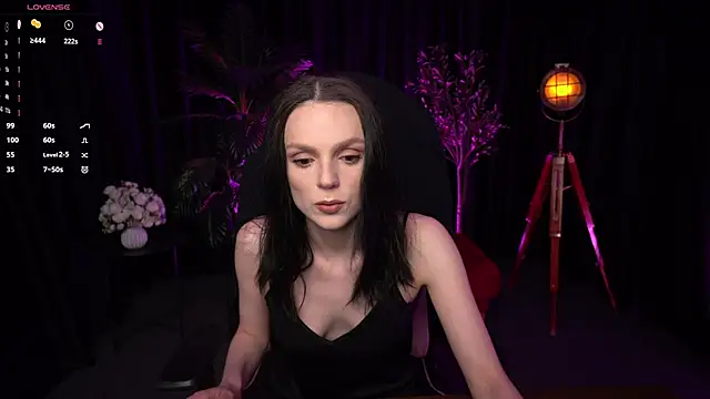 Wild Alice me online show from 04-24-26, 03:03