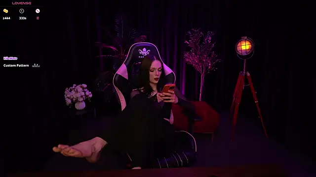 Snapshot of Wild_Alice_me chatting on 07-29-26, 03:32 Wild Alice me online show from 07-29-26, 03:32