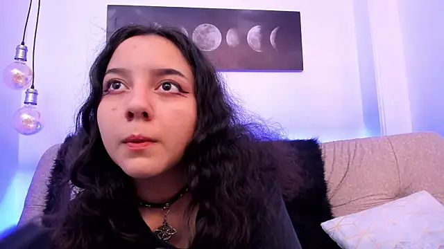 Snapshot of Chloe_Noire chatting on 03-04-26, 12:00 Chloe Noire online show from 03-04-26, 12:00