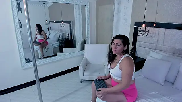 SofiaGarciaa online show from 03-03-26, 12:11