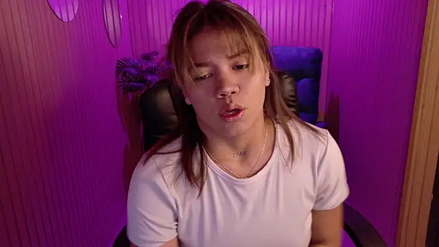 Alessia Monroe  online show from 04-06-26, 07:59