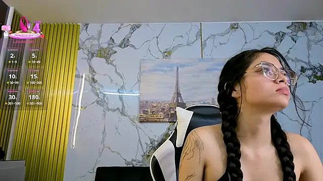 Snapshot of Carolina_pm chatting on 06-04-26, 11:00 Carolina pm online show from 06-04-26, 11:00