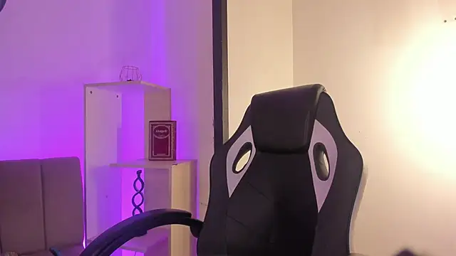 MelLove  online show from 02-26-26, 09:25