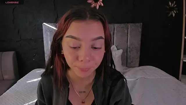 MelLove  online show from 03-07-26, 09:45