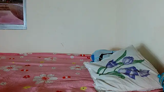 valkahot20 online show from 04-24-26, 09:01